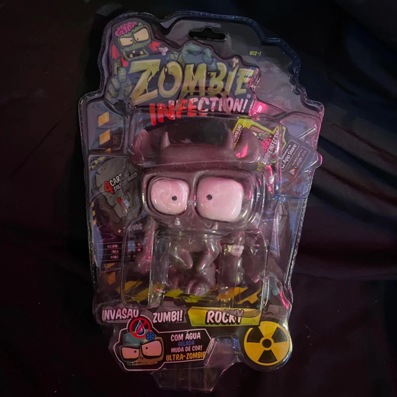 【12:12am】Zombie toy doll