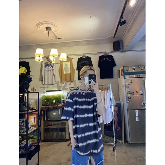 【12:12am】Rendered horizontal striped T-shirt