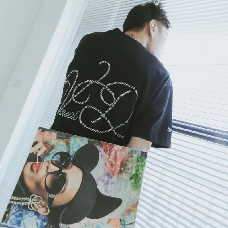 【١٢:١٢ صباحًا】【اضطراب بصري】قميص تي شيرت مطرز بحبل قنب 3M من مجموعة ربيع وصيف ٢٠٢٢