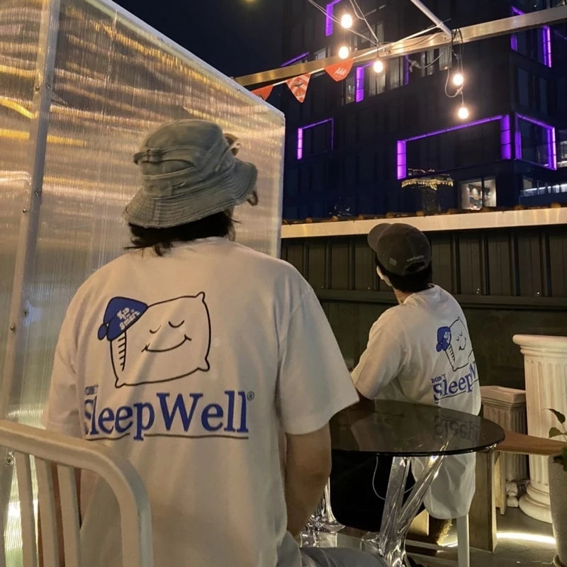 【12:12 صباحًا】X【طفل ذكي جدًا】 تي شيرت "لا تنام جيدًا"