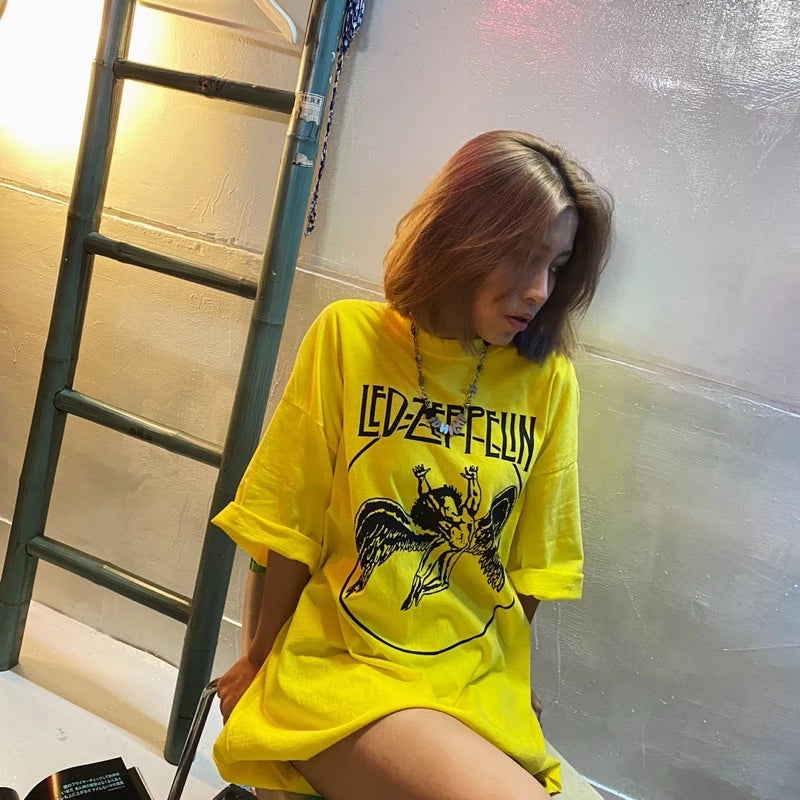 【12:12 صباحًا】تي شيرت ملاك