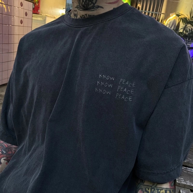 【12:12 صباحًا】قميص "اعرف السلام"