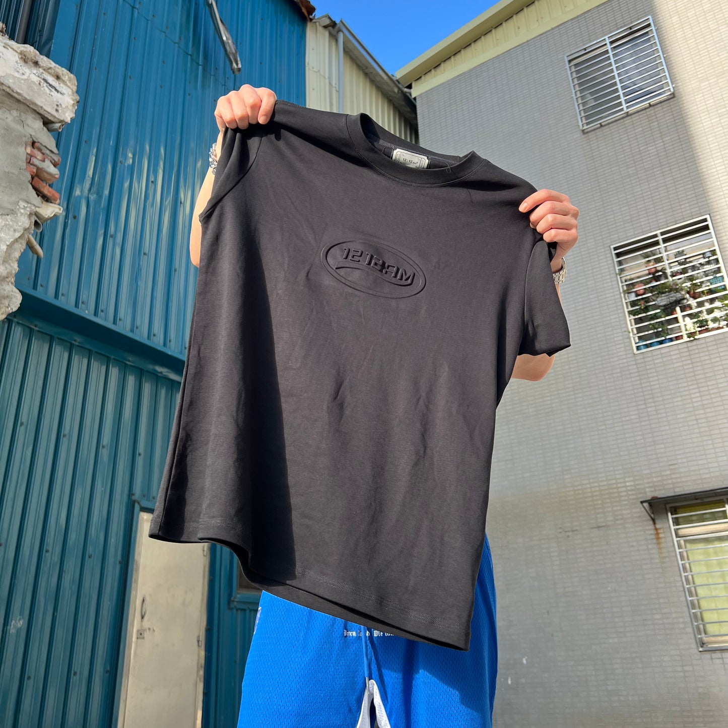 立體鋼印Logo短T 3D stamped logo T-shirt