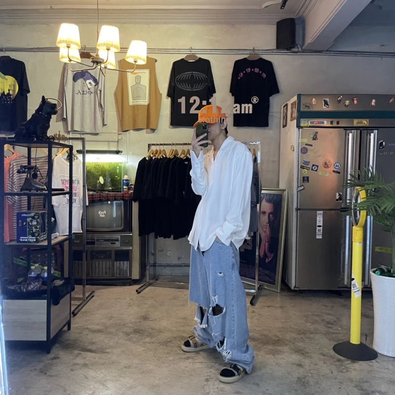 【12:12am】Long-sleeved plain shirt