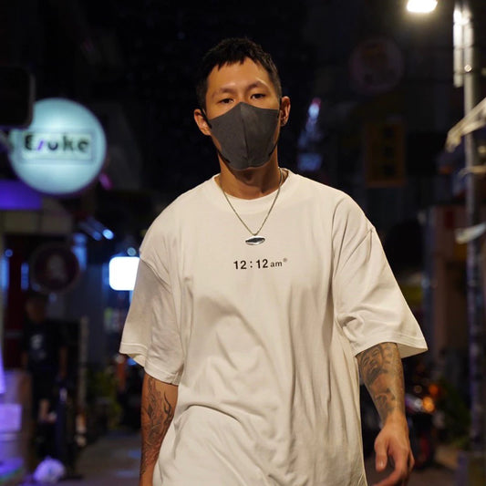 【١٢:١٢ صباحًا】تيشيرت بشعار سنترال بارك ٢٠٢٣