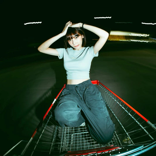 【12⋮12am】Elastic Slim-Fit Cropped Tee