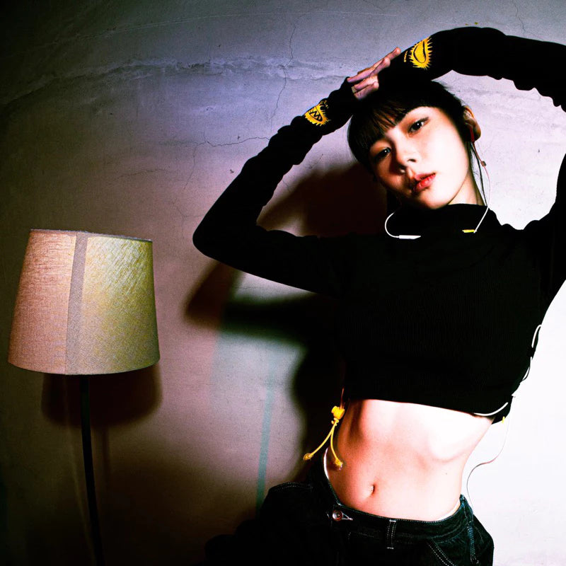 【12:12am】Autumn & Winter EarPods girl top